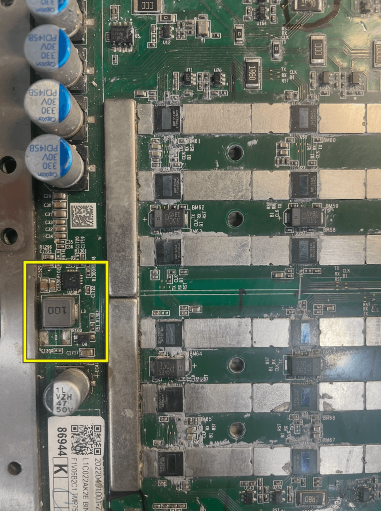 Comparison between Antminer S19j Pro hashboard versions BHB42631 and BHB42651 highlighting component differences.